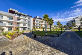 Menderes Görecede Site İçerisinde Teraslı 3+1 Satılık Daire
