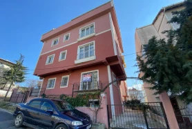 Büyükçekmece Güzelce Denize ve E5'e Yürüme Mesafesinde 2+1 Daire