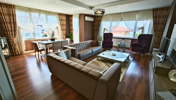 a97bb3d9-1c9b-4e23-ab16-0770cda34ef4.jpg