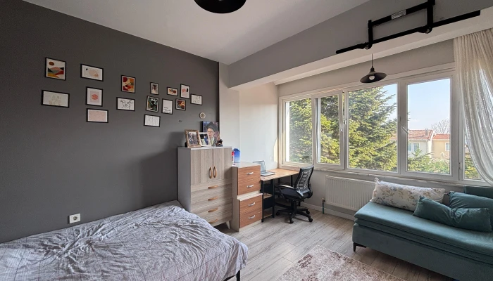 WhatsApp Image 2025-02-02 at 17.39.55 (1).jpg