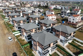 Deniz Manzaralı Triplex Lüks Satılık Villalar