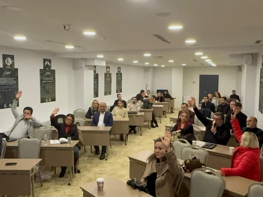 76ef612f-685c-42a0-b602-e7a42aa73dbc