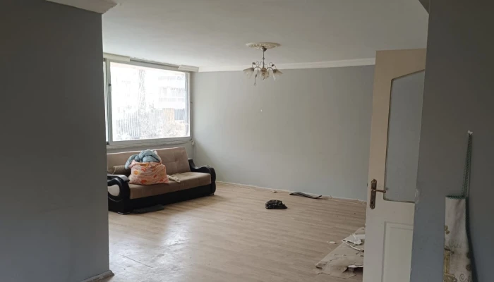 WhatsApp Image 2025-03-28 at 21.33.19 (1).jpg