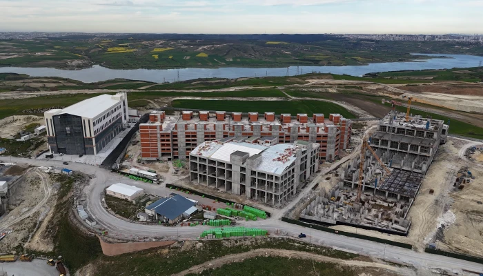 WhatsApp Image 2025-04-16 at 15.47.15 (1).jpg