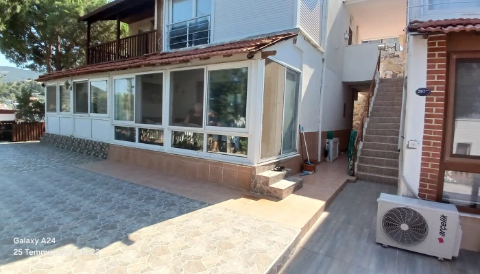 WhatsApp Image 2025-07-26 at 14.12.09 (1).jpg