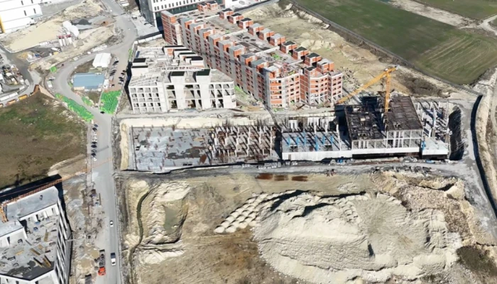 WhatsApp Image 2025-08-07 at 15.06.09 (13).jpg