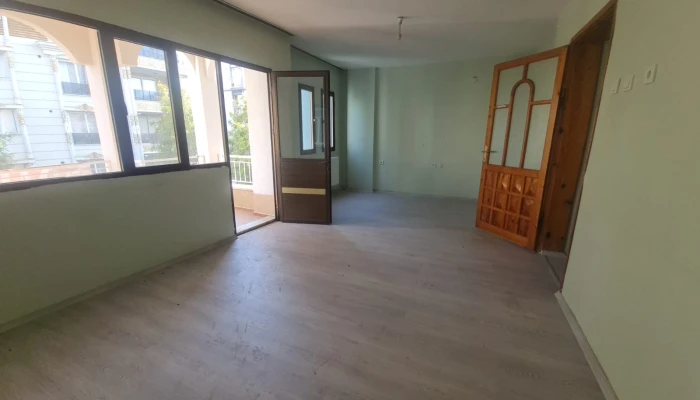 WhatsApp Image 2025-08-10 at 12.20.27 (2).jpg