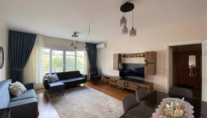 WhatsApp Image 2025-08-11 at 16.01.44 (1).jpg