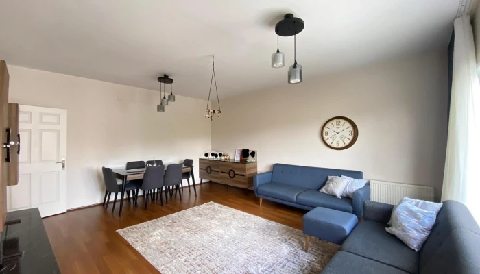 WhatsApp Image 2025-08-11 at 16.01.45.jpg