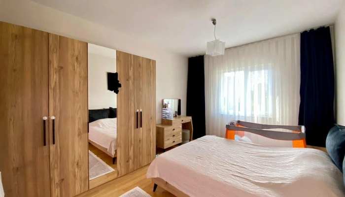 WhatsApp Image 2025-08-11 at 16.01.47 (2).jpg