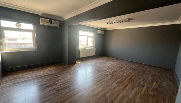 WhatsApp Image 2025-08-12 at 13.26.42 (2).jpg