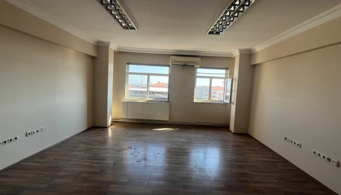 WhatsApp Image 2025-08-12 at 13.26.43 (4).jpg