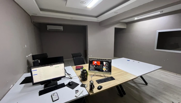 WhatsApp Image 2025-08-12 at 13.47.35.jpg