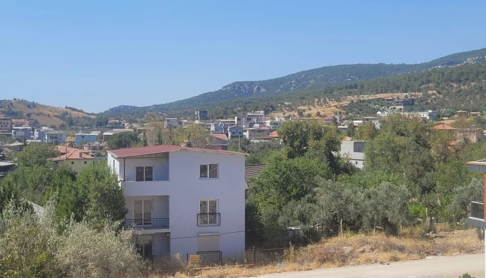 WhatsApp Image 2025-08-10 at 15.01.17 (1).jpg