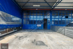 Ford Fabrikası Karşısında, Kullanışlı İmalathane.