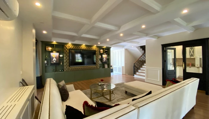 WhatsApp Image 2025-07-17 at 16.14.14 (5).jpg