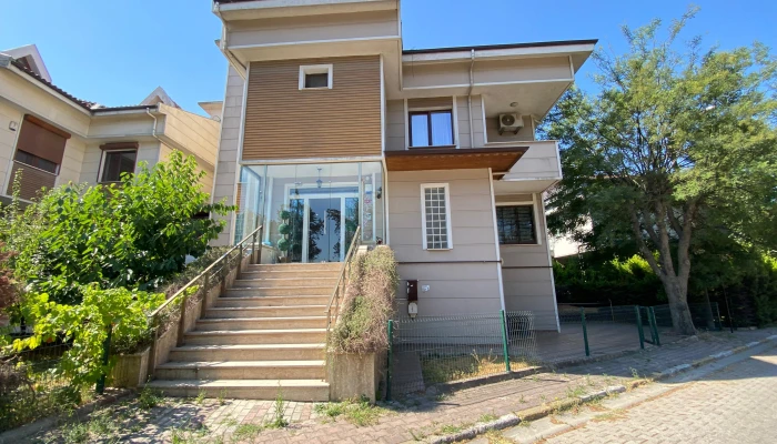 WhatsApp Image 2025-07-17 at 16.13.58.jpg