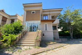 Büyükçekmece Güzelce Güzelkent Hukukçular Sitesi 5+3 Lüks Villa