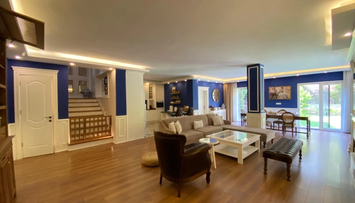 WhatsApp Image 2025-07-17 at 16.13.59 (2).jpg