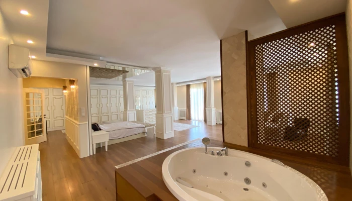 WhatsApp Image 2025-07-17 at 16.14.12.jpg