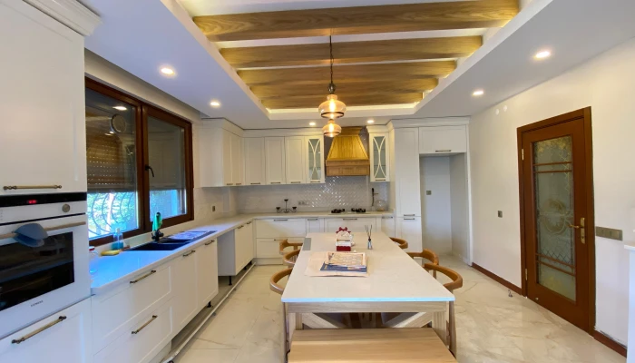 WhatsApp Image 2025-07-17 at 16.09.57 (1).jpg