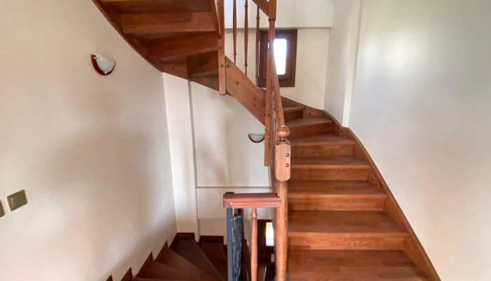 WhatsApp Image 2025-07-17 at 16.10.09 (1).jpg