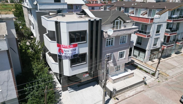 WhatsApp Image 2025-08-22 at 14.40.44.jpg