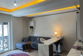 Atakent tramvay durağı yanında merkezi konumda satılık 1+1