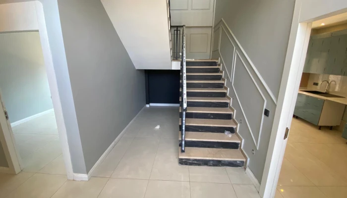 WhatsApp Image 2025-08-21 at 12.31.22 (2).jpg