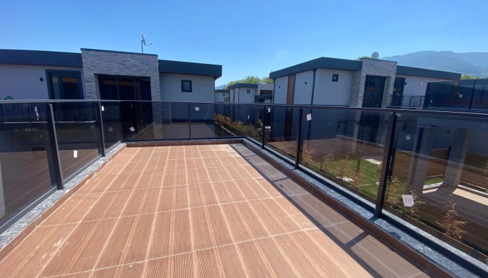 WhatsApp Image 2025-08-21 at 12.31.20 (2).jpg