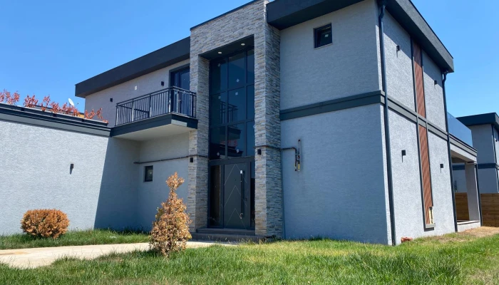 WhatsApp Image 2025-08-21 at 12.31.19.jpg