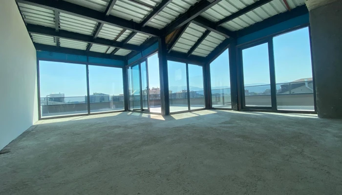 WhatsApp Image 2025-08-22 at 14.10.55 (1).jpg