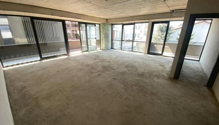 WhatsApp Image 2025-08-22 at 14.10.14 (1).jpg