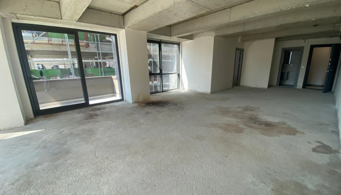 WhatsApp Image 2025-08-22 at 14.10.21 (1).jpg