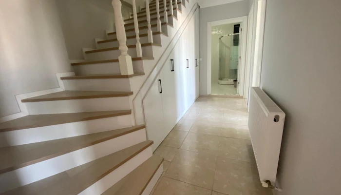 WhatsApp Image 2025-08-22 at 14.38.48 (2).jpg