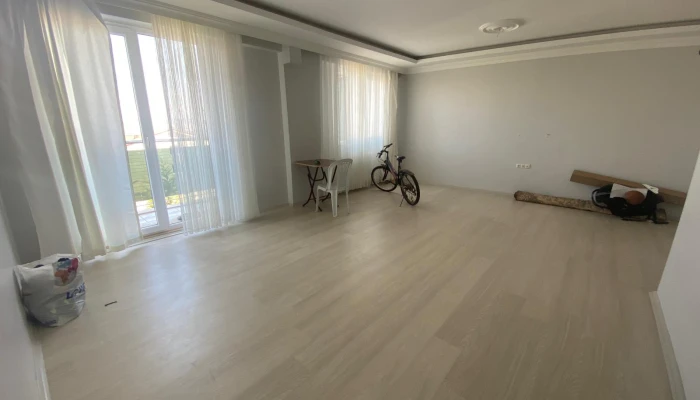 WhatsApp Image 2025-08-22 at 14.38.47 (1).jpg