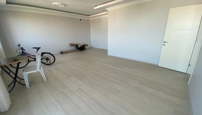 WhatsApp Image 2025-08-22 at 14.38.46 (2).jpg