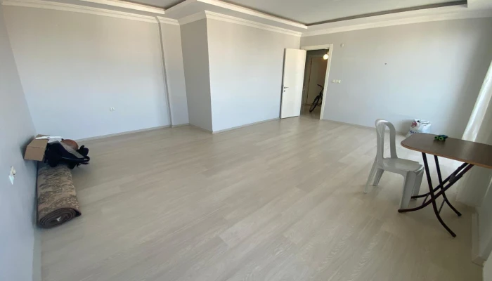 WhatsApp Image 2025-08-22 at 14.38.46 (1).jpg