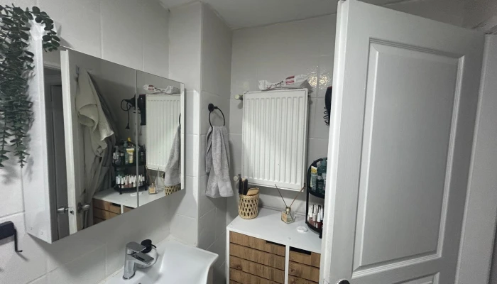 WhatsApp Image 2025-08-26 at 15.18.01 (2).jpg