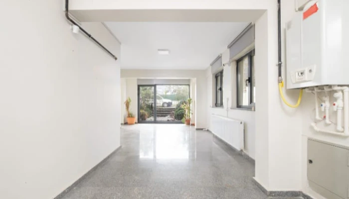 WhatsApp Image 2025-02-25 at 10.08.24.jpg