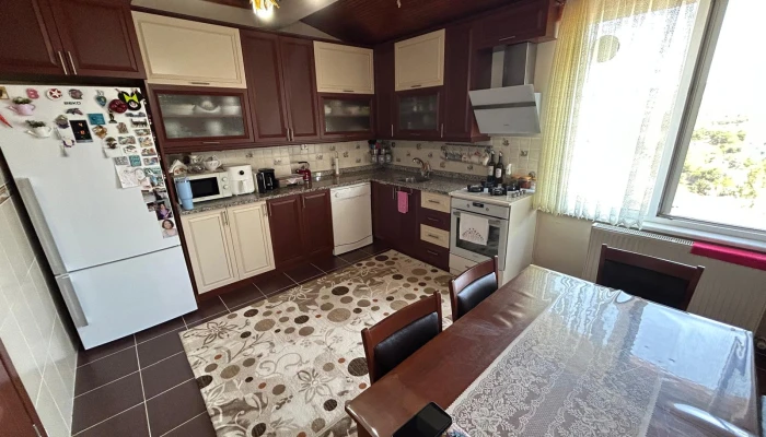 WhatsApp Image 2025-09-01 at 09.31.21 (16).jpg