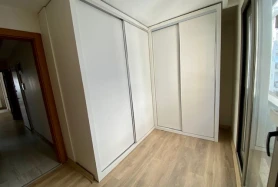 KARŞIYAKA ŞEMİKLER MAHALLESİNDE SATILIK ARAKAT 2+1