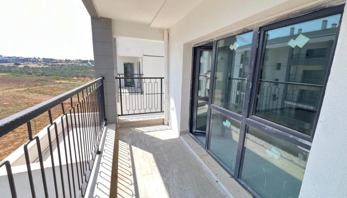 WhatsApp Image 2025-09-11 at 10.03.51 (4).jpg