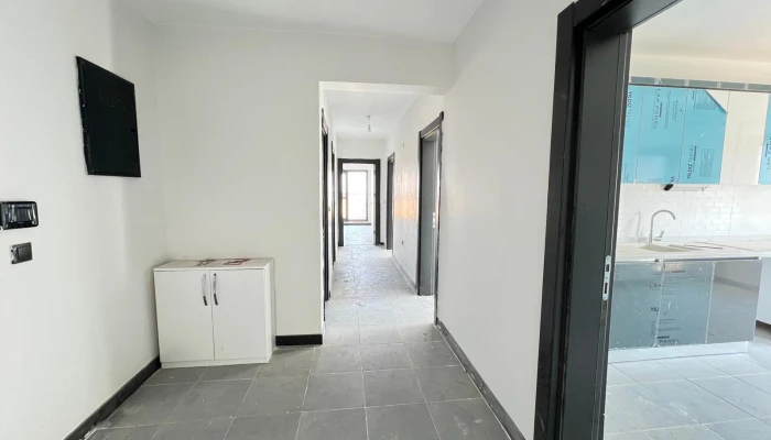 WhatsApp Image 2025-09-11 at 10.03.51 (5).jpg