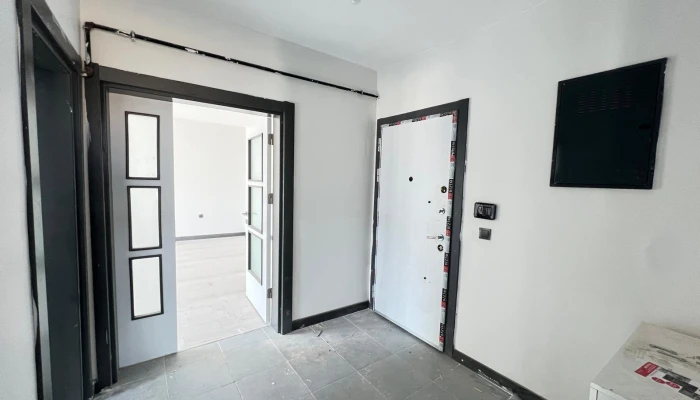 WhatsApp Image 2025-09-11 at 10.03.51 (8).jpg