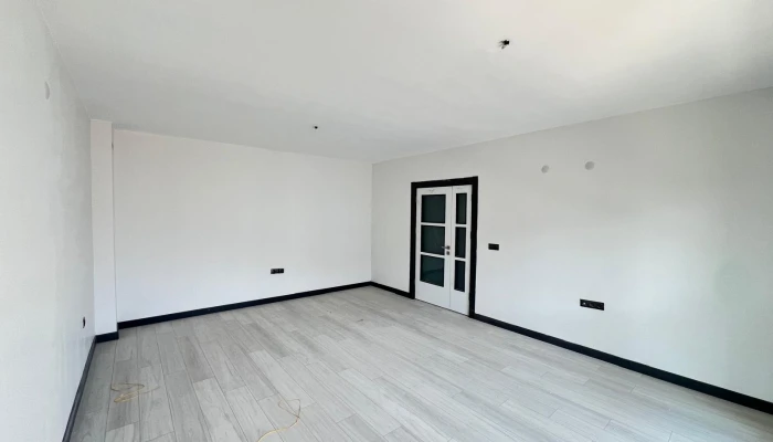 WhatsApp Image 2025-09-11 at 10.03.51.jpg