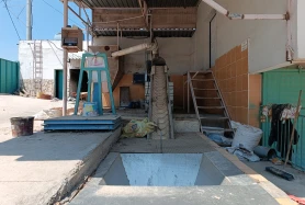 TORBALI ÇAPAK KÖYİÇİNDE SATILIK ZEYTİNYAĞI FABRİKASI ve 2+1 EV