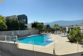 EKİNOX DURAN'DAN SOĞUCAK'TA 4+1 SİTE İÇİ HAVUZLU EŞYALI VİLLA