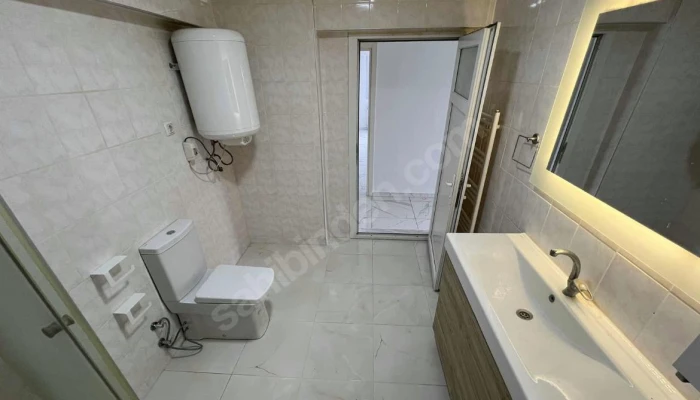 WhatsApp Image 2025-09-11 at 22.06.17 (10).jpg