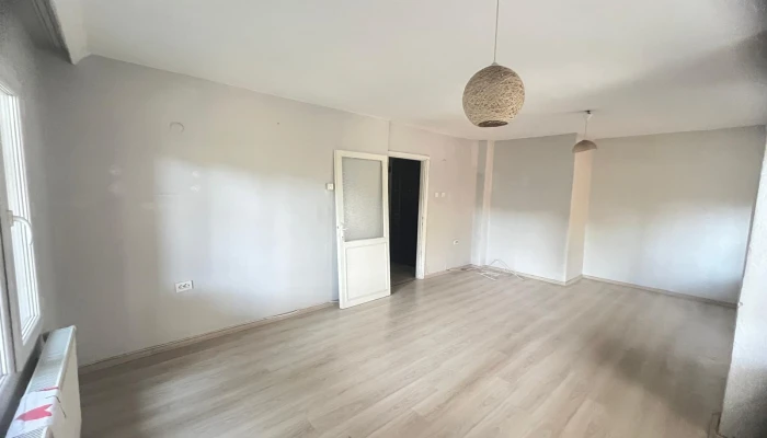 WhatsApp Image 2025-09-11 at 22.13.06 (2).jpg